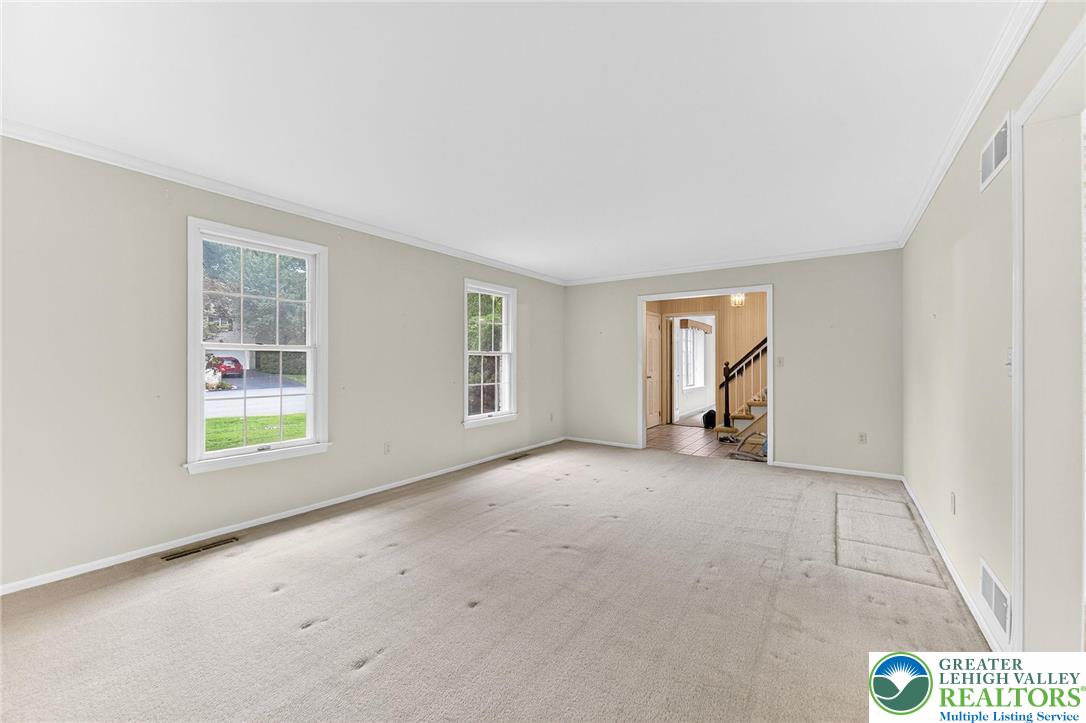 737 Apollo Drive Bethlehem, PA 18017 - Photo 19 of 54 an empty room with windows
