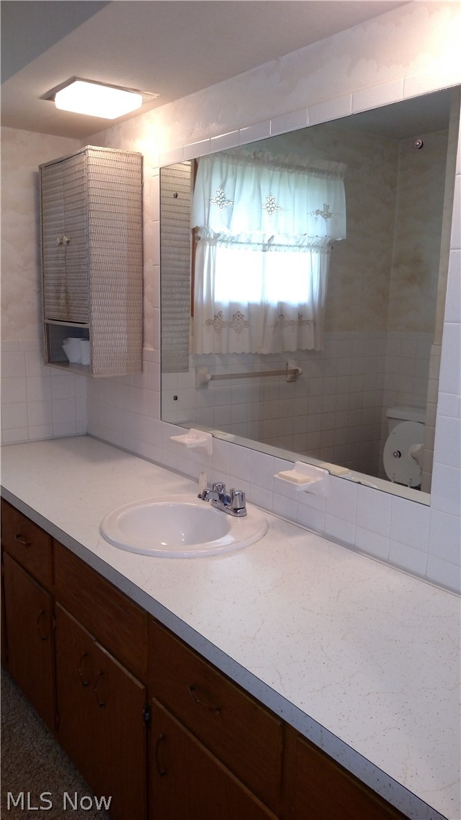 640 Robinson Road Campbell, OH 44405 - Photo 14 of 19 Gallery Image 14