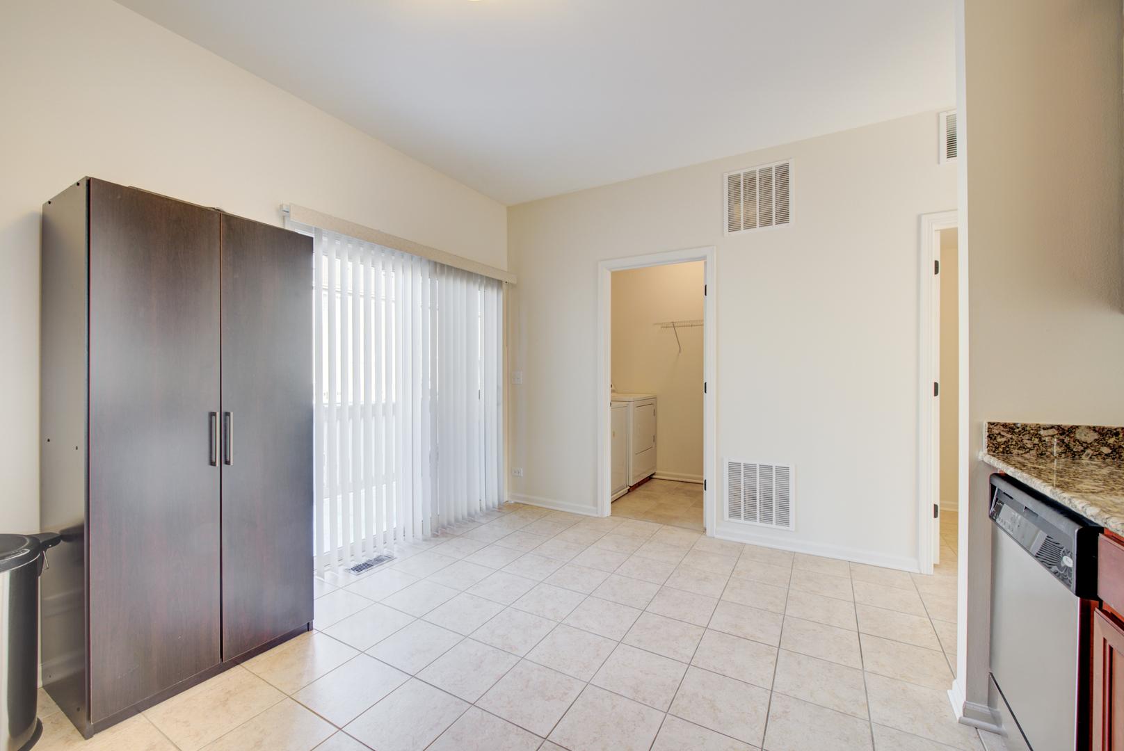 3414 Cameron Drive Elgin, IL 60124 - Photo 11 of 39