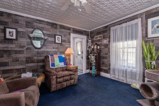 $199,900 | 693 Us Route, St. Johnsbury, VT 05819