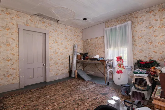 $199,900 | 693 Us Route, St. Johnsbury, VT 05819