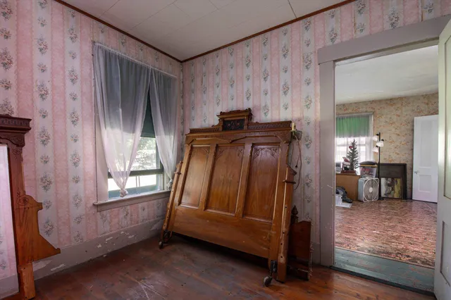 $199,900 | 693 Us Route, St. Johnsbury, VT 05819