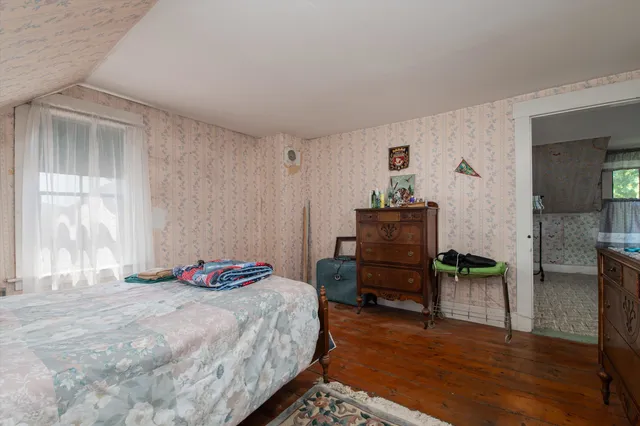 $199,900 | 693 Us Route, St. Johnsbury, VT 05819