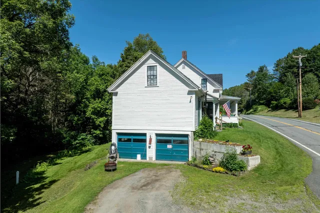 $199,900 | 693 Us Route, St. Johnsbury, VT 05819