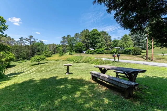 $199,900 | 693 Us Route, St. Johnsbury, VT 05819