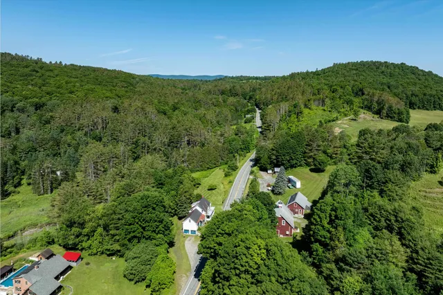$199,900 | 693 Us Route, St. Johnsbury, VT 05819