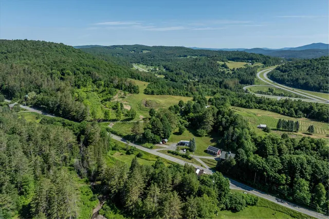 $199,900 | 693 Us Route, St. Johnsbury, VT 05819
