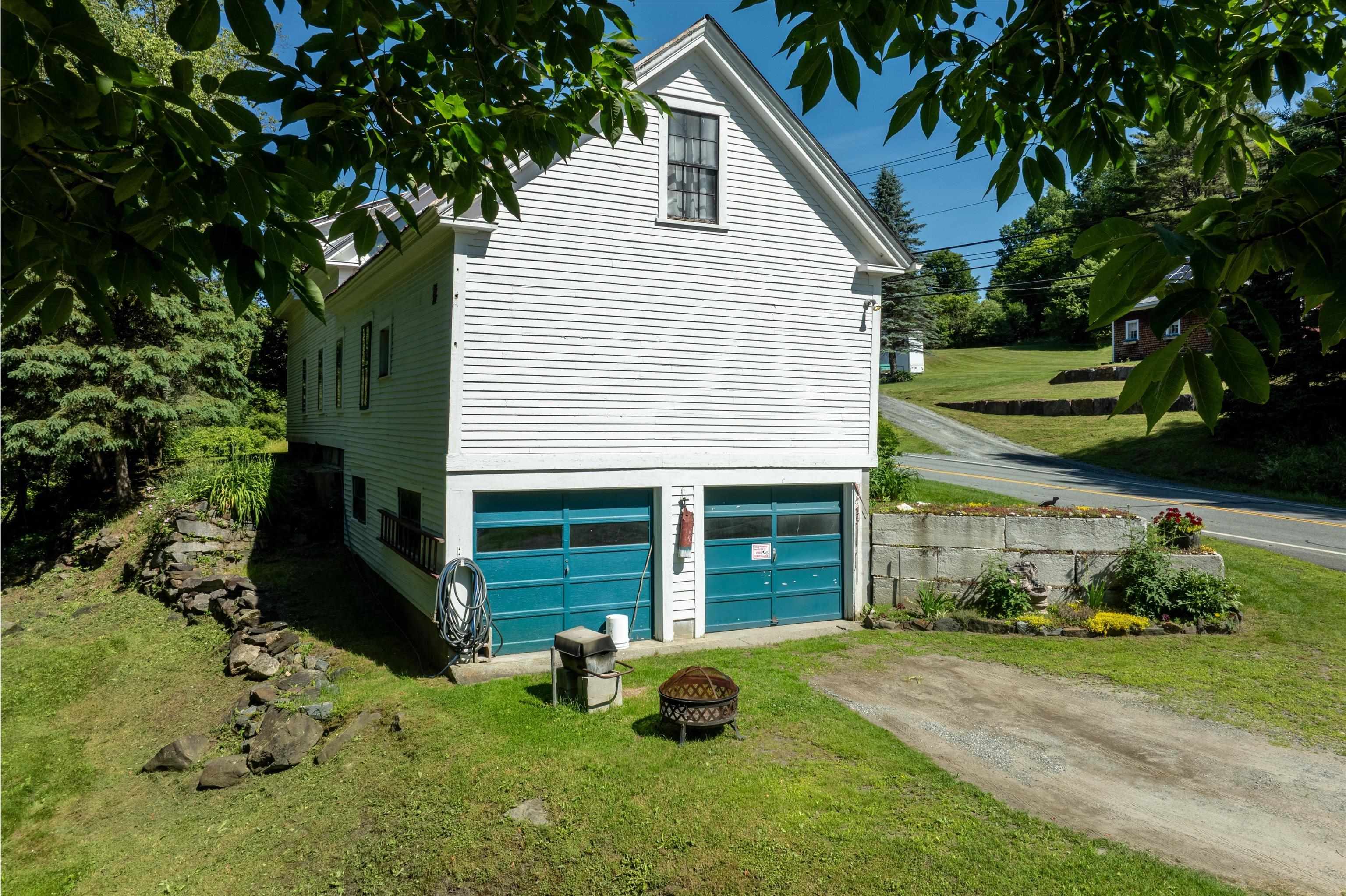 693 Us Route St. Johnsbury, VT 05819 - Photo 5 of 42