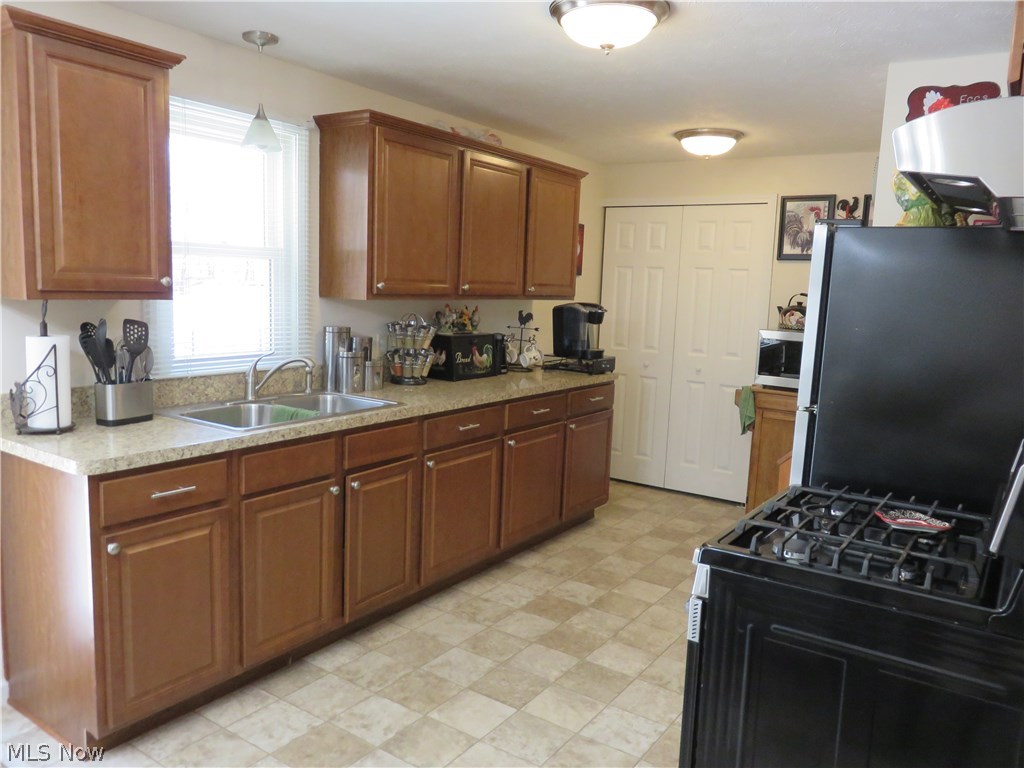 564 High Bridge Road Vermilion, OH 44089 - Photo 4 of 24
