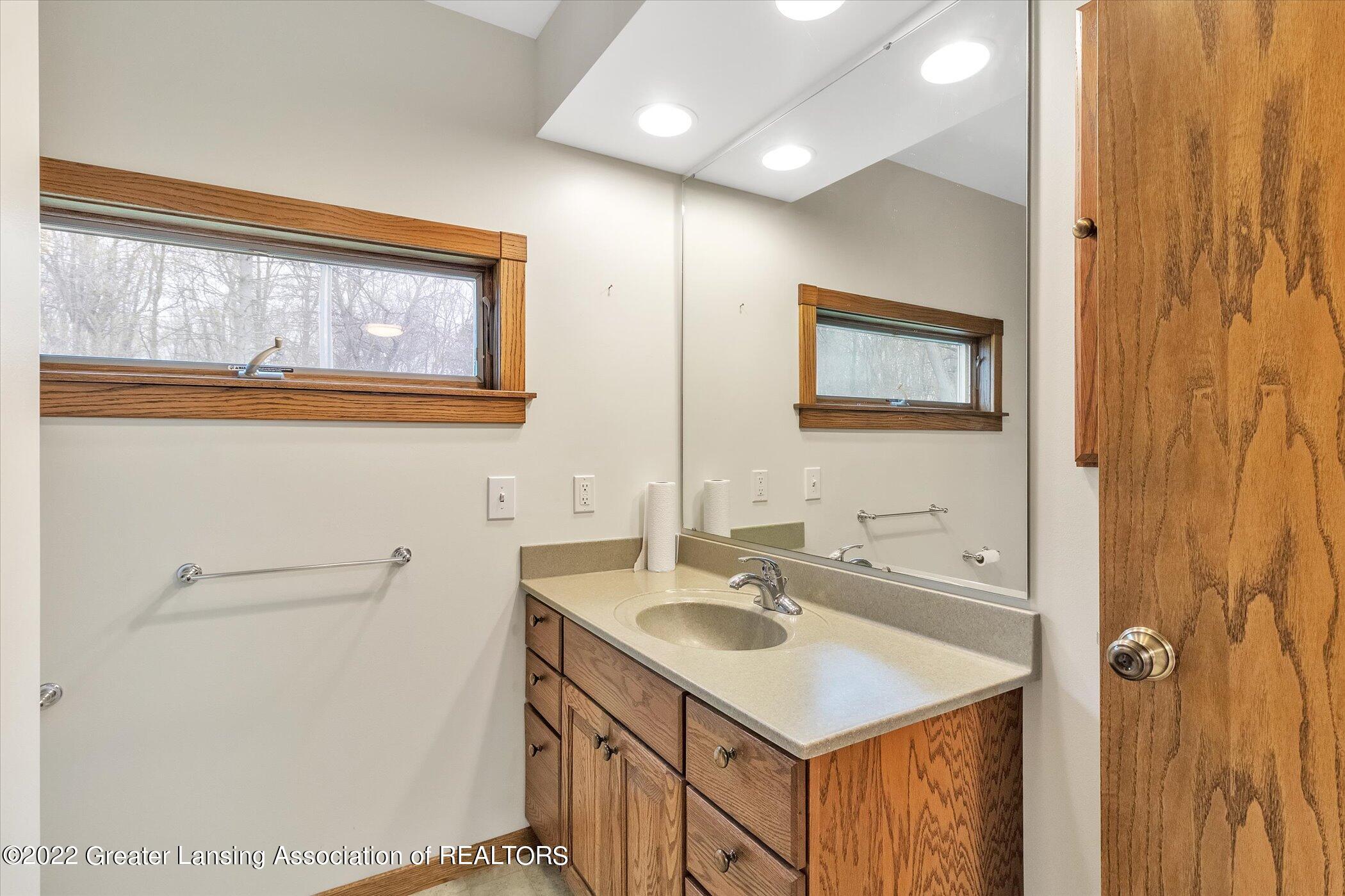 800 East Frost Road Williamston, MI 48895 - Photo 33 of 65 31-800-E-Frost-WindowStill-Real-Estate-P