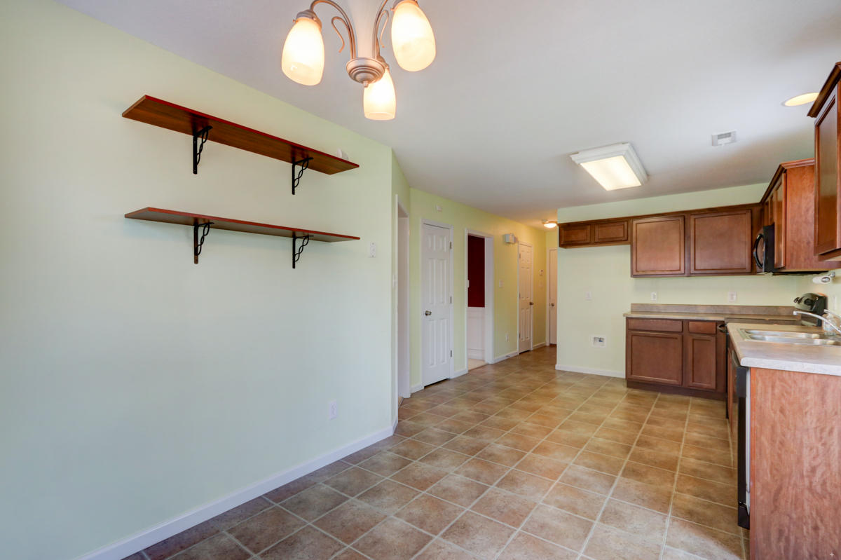 3228 Red Meadow Road Knoxville, TN 37931 - Photo 8 of 26 Eat- In Kitchen 2