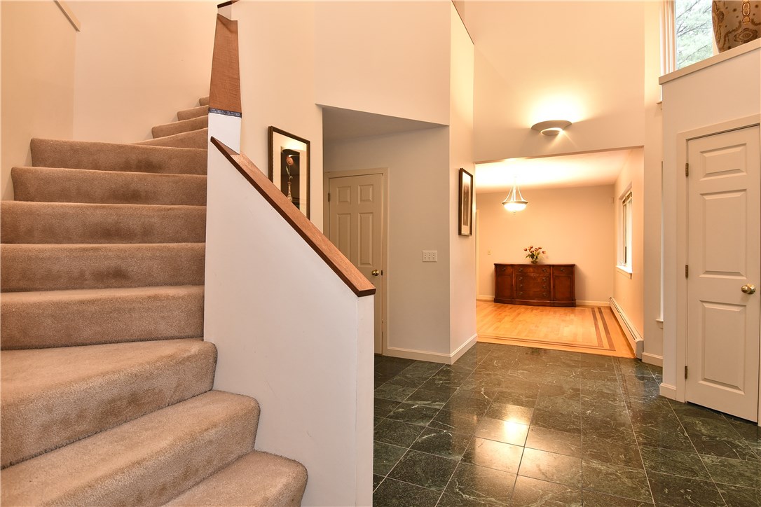 99 Sedgefield Road North Kingstown, RI 02852 - Photo 5 of 34 Gallery Image 5