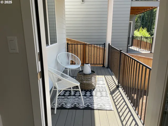 $744,950 | 7863 Southwest Thornbridge Terrace, Unit 11, Beaverton, OR 97007