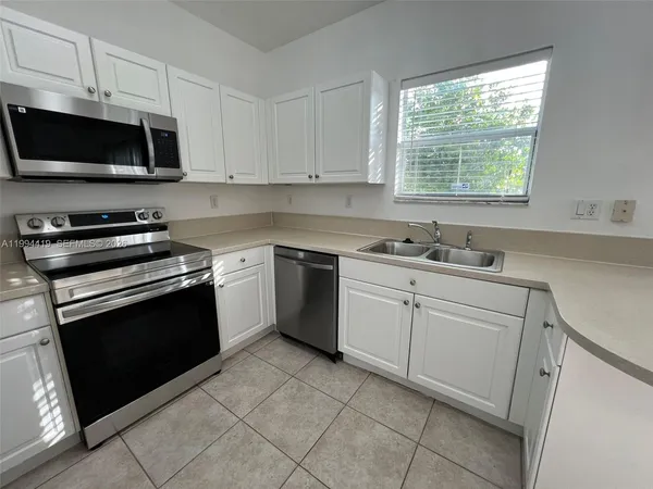 $2,650 | 9363 Southwest 219th Street, Cutler Bay, FL 33190
