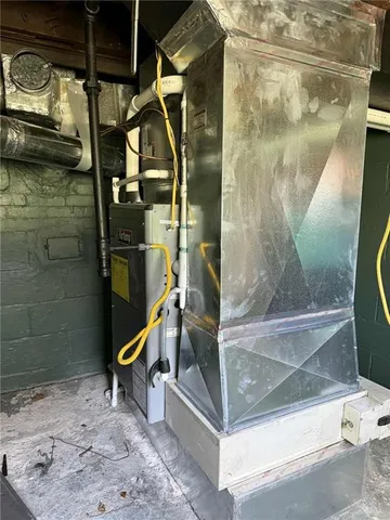 a house view with a outdoor space