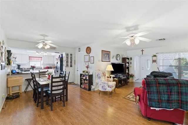 $299,900 | 8164 Pagoda Drive, Spring Hill, FL 34606