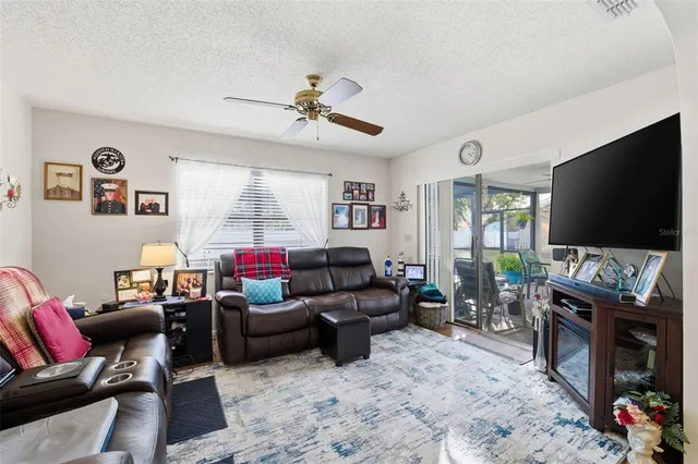 $299,900 | 8164 Pagoda Drive, Spring Hill, FL 34606