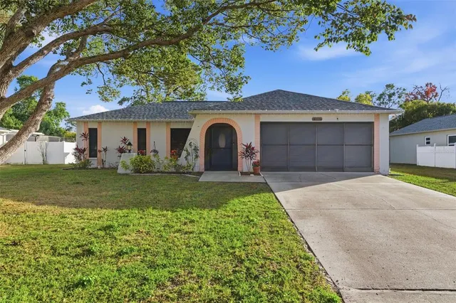 $299,900 | 8164 Pagoda Drive, Spring Hill, FL 34606