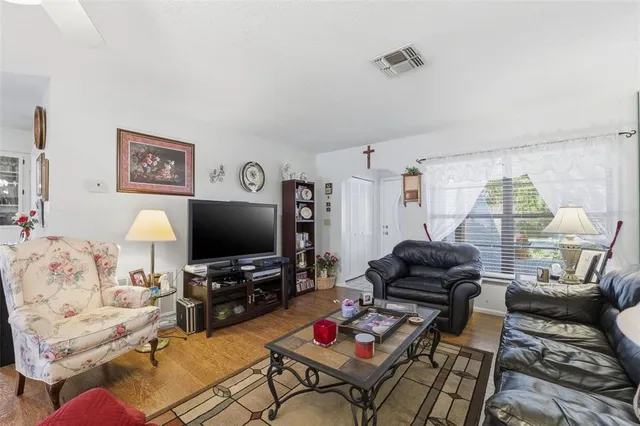 $299,900 | 8164 Pagoda Drive, Spring Hill, FL 34606