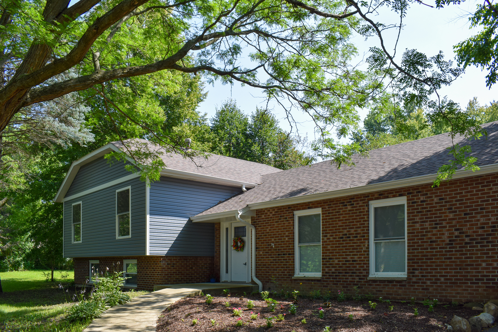 10600 Ridge Lane Marengo, IL 60152 - Photo 2 of 29
