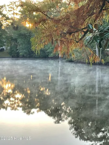 $899,000 | 302 West Wilson Creek Drive, Trent Woods, NC 28562