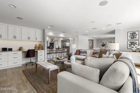 $2,475,000 | 5231 North 42nd Place, Phoenix, AZ 85018