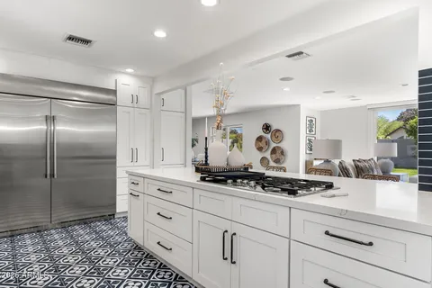 $2,475,000 | 5231 North 42nd Place, Phoenix, AZ 85018