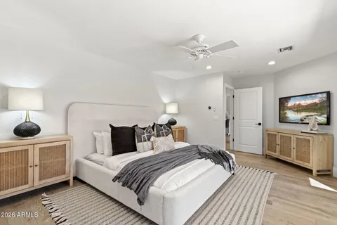 $2,475,000 | 5231 North 42nd Place, Phoenix, AZ 85018