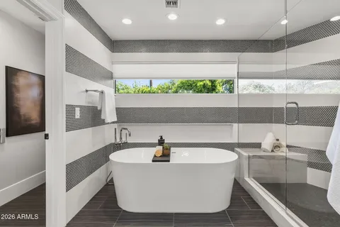 $2,475,000 | 5231 North 42nd Place, Phoenix, AZ 85018