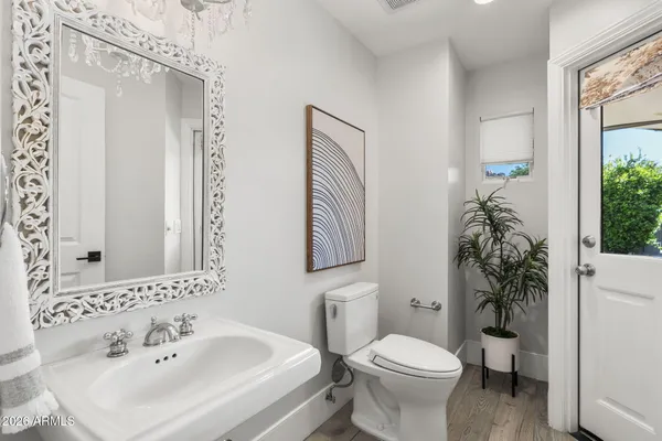 $2,475,000 | 5231 North 42nd Place, Phoenix, AZ 85018