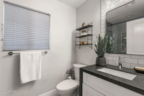 $2,475,000 | 5231 North 42nd Place, Phoenix, AZ 85018