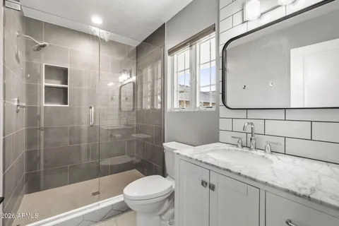 $2,475,000 | 5231 North 42nd Place, Phoenix, AZ 85018