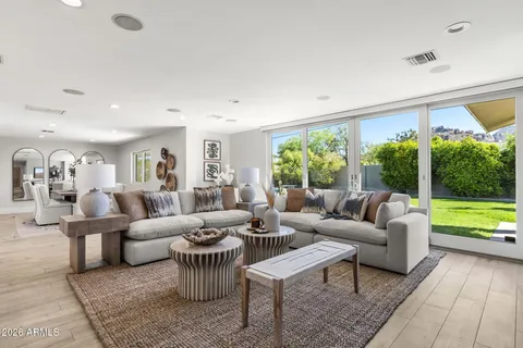 $2,475,000 | 5231 North 42nd Place, Phoenix, AZ 85018