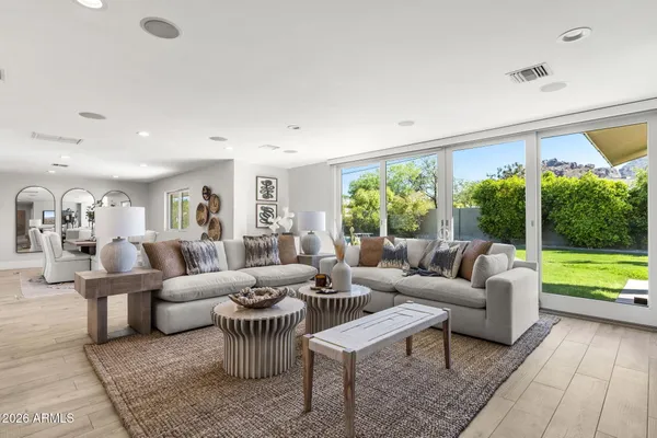 $2,475,000 | 5231 North 42nd Place, Phoenix, AZ 85018