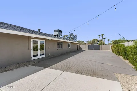 $2,475,000 | 5231 North 42nd Place, Phoenix, AZ 85018