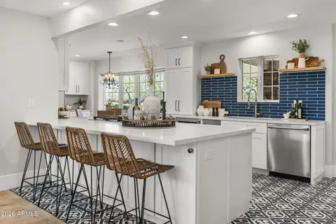 $2,475,000 | 5231 North 42nd Place, Phoenix, AZ 85018