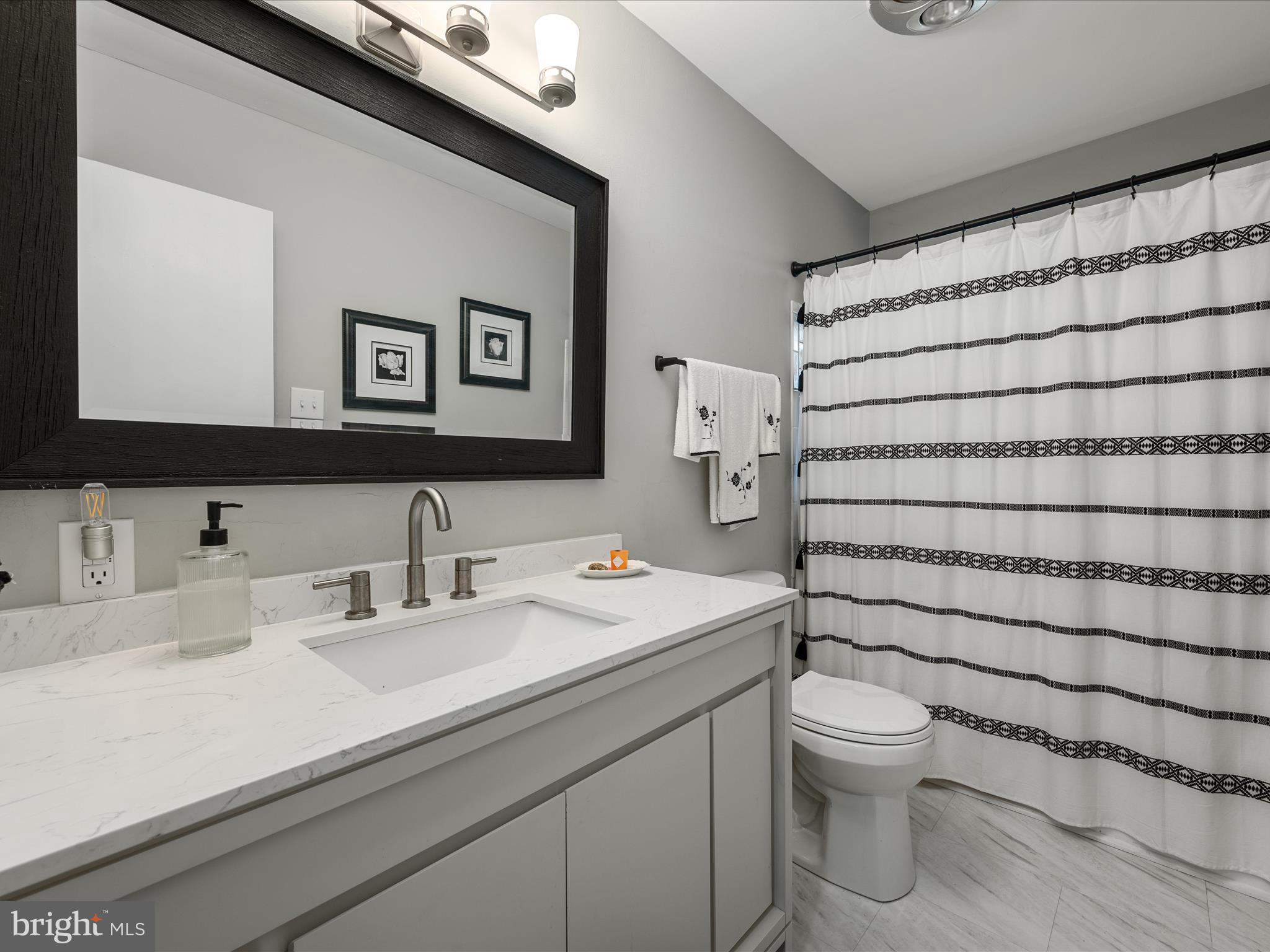 537 Ridge Road South Martinsburg, WV 25403 - Photo 21 of 51 Bathroom