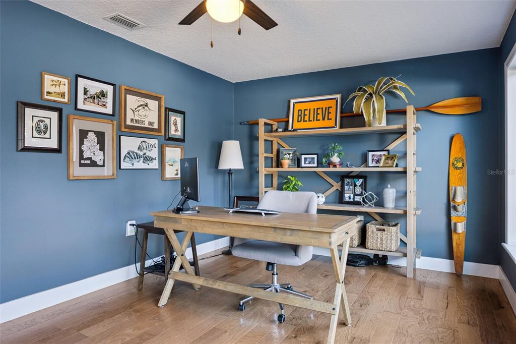 2609 Summerfield Road Winter Park, FL 32792 - Photo 33 of 40 a workspace with furniture and window