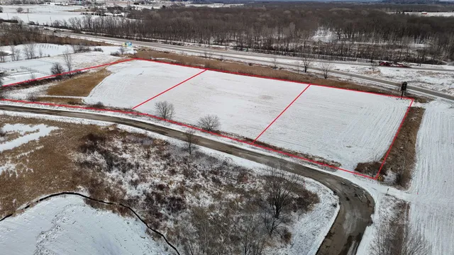 $47,500 | Handschke Drive, Unit 2, New London, WI 54961