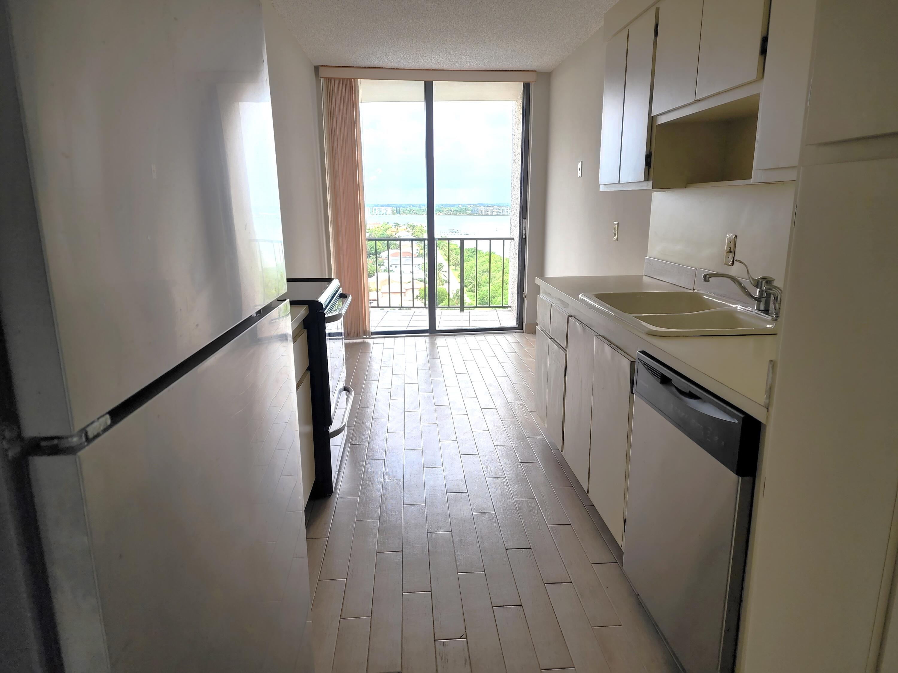 4200 North Ocean Drive, Unit 21404 Riviera Beach, FL 33404 - Photo 4 of 32 20220630_121447