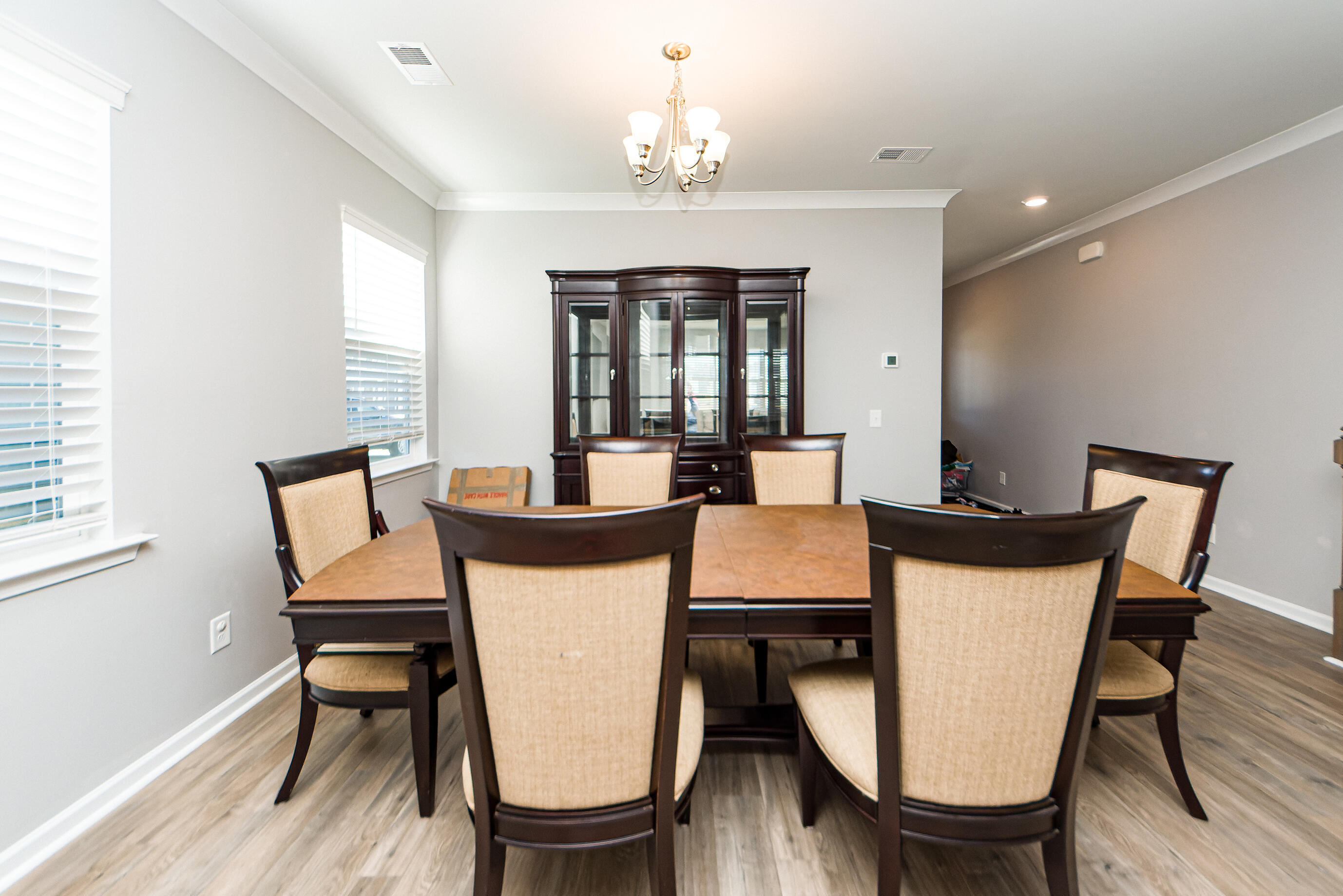 613 Squire Pope Road Summerville, SC 29486 - Photo 8 of 45 08