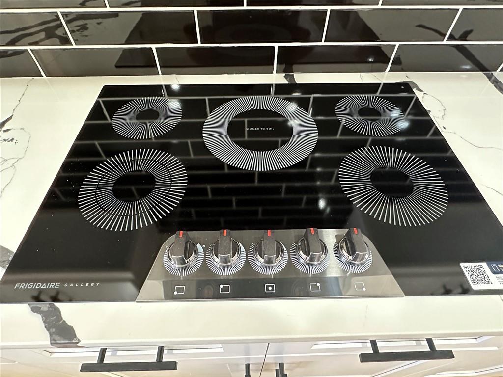 3354 Plainview Road Maysville, GA 30558 - Photo 24 of 50 a closeup of a stove