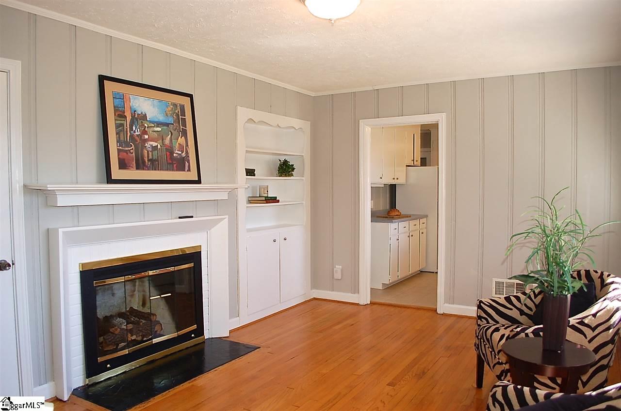 104 Edwards Road Greenville, SC 29615 - Photo 2 of 30 Gallery Image 2