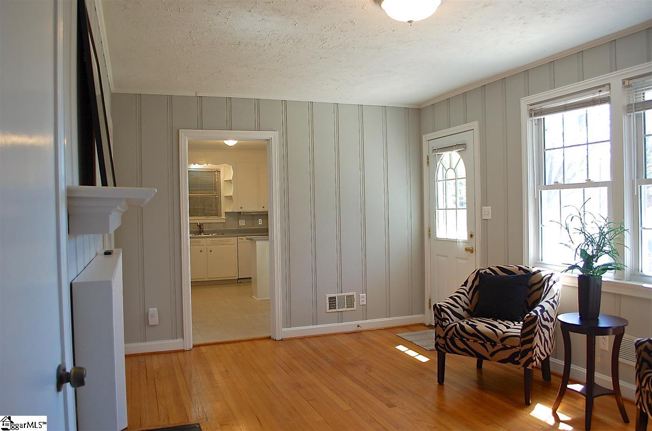 104 Edwards Road Greenville, SC 29615 - Photo 3 of 30 Gallery Image 3