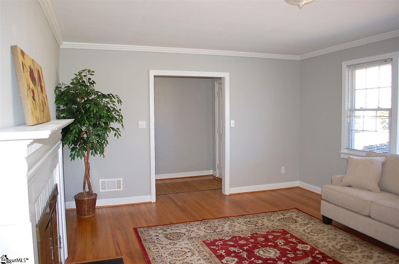 104 Edwards Road Greenville, SC 29615 - Photo 7 of 30 Gallery Image 7