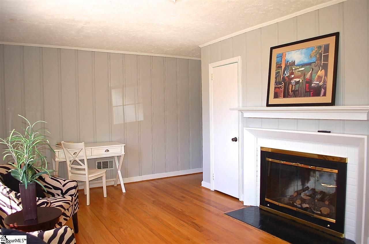 104 Edwards Road Greenville, SC 29615 - Photo 8 of 30 Gallery Image 8