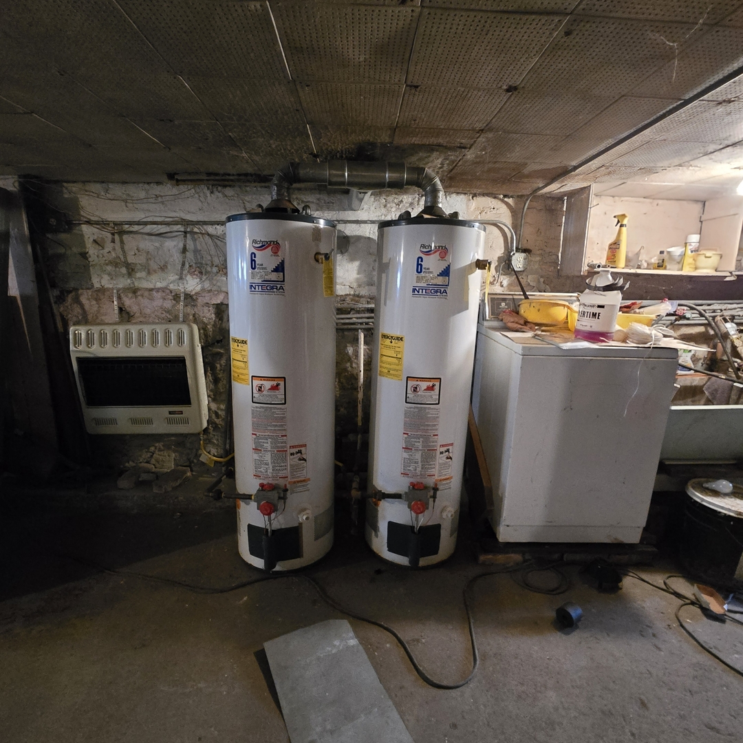 2016 West Superior Street Chicago, IL 60612 - Photo 10 of 16 a view of storage and utility room