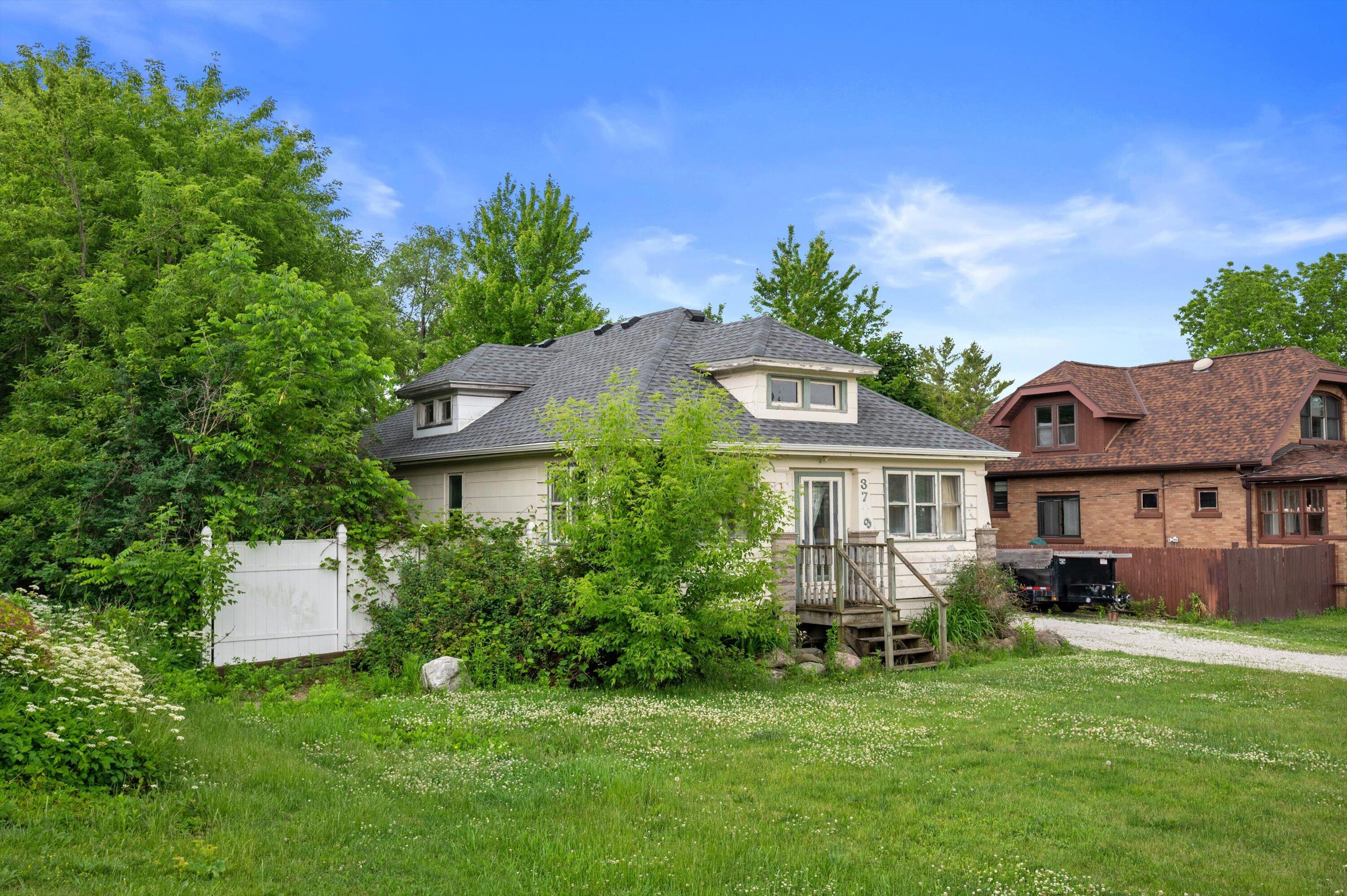 3709 East Ryan Road Oak Creek, WI 53154 - Photo 3 of 29 03-0015
