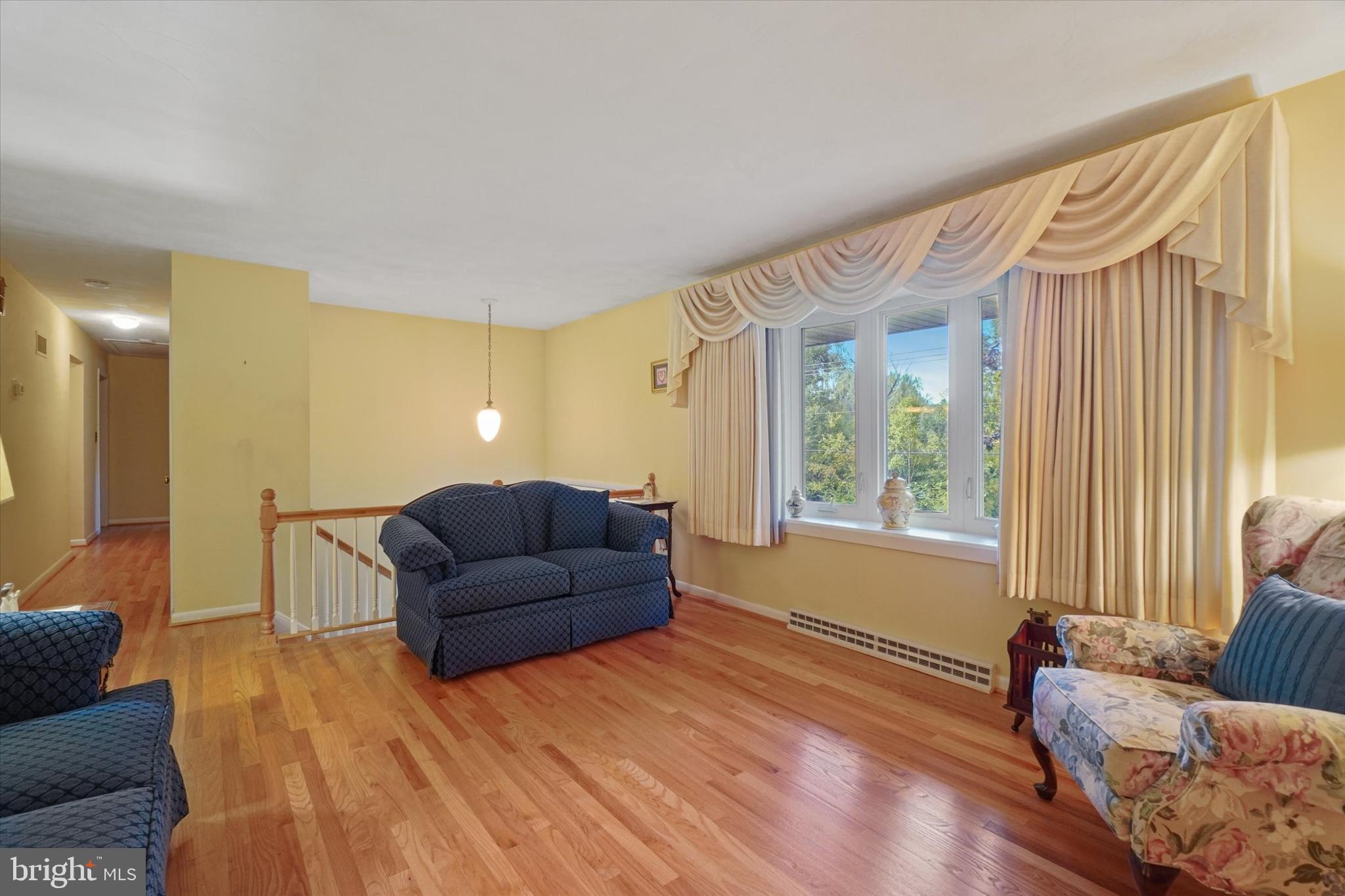 1941 Derry Road York, PA 17408 - Photo 5 of 30