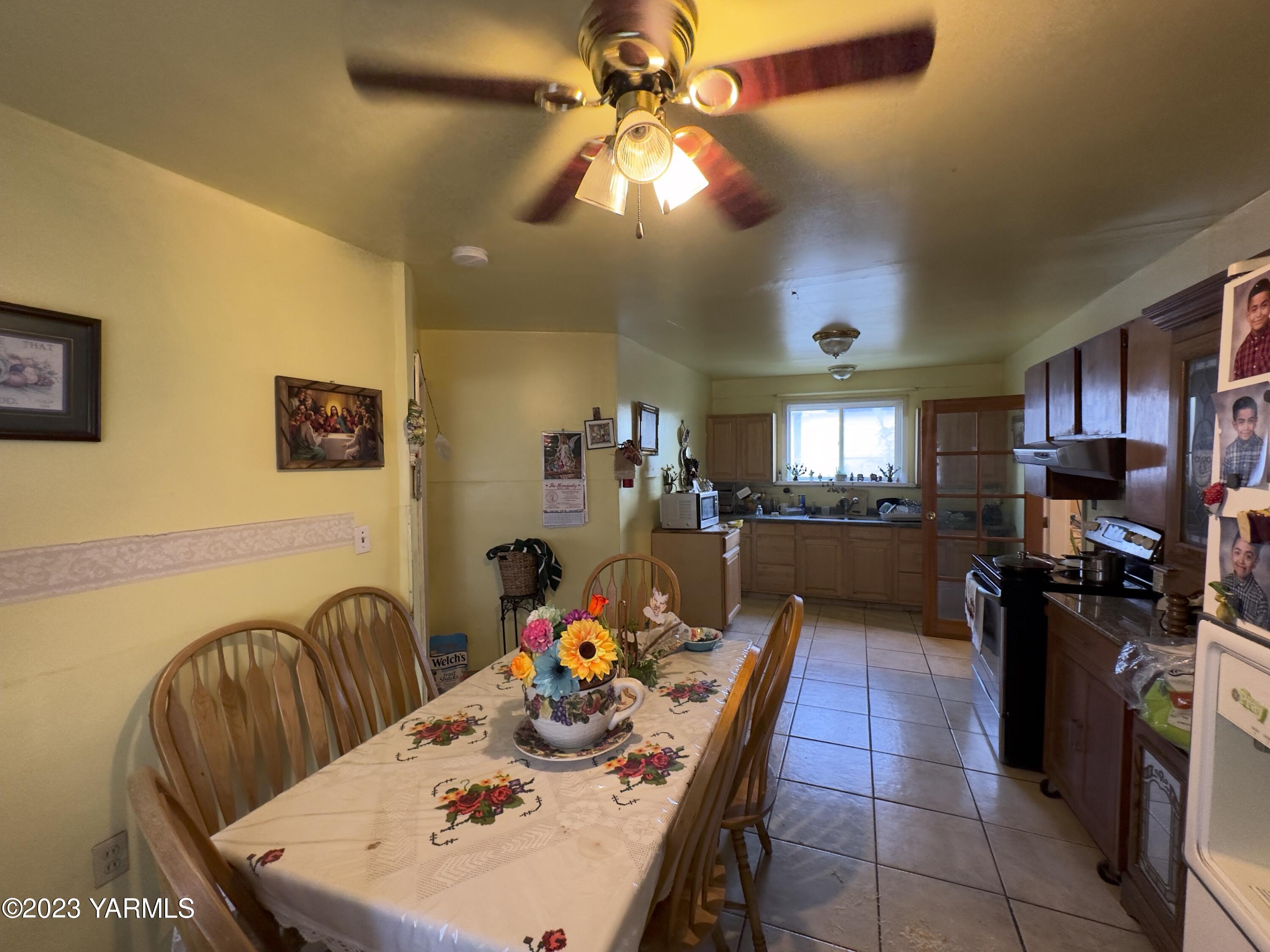 450 Main Street Parker, WA 98939 - Photo 15 of 18 a view of a dining room with furniture